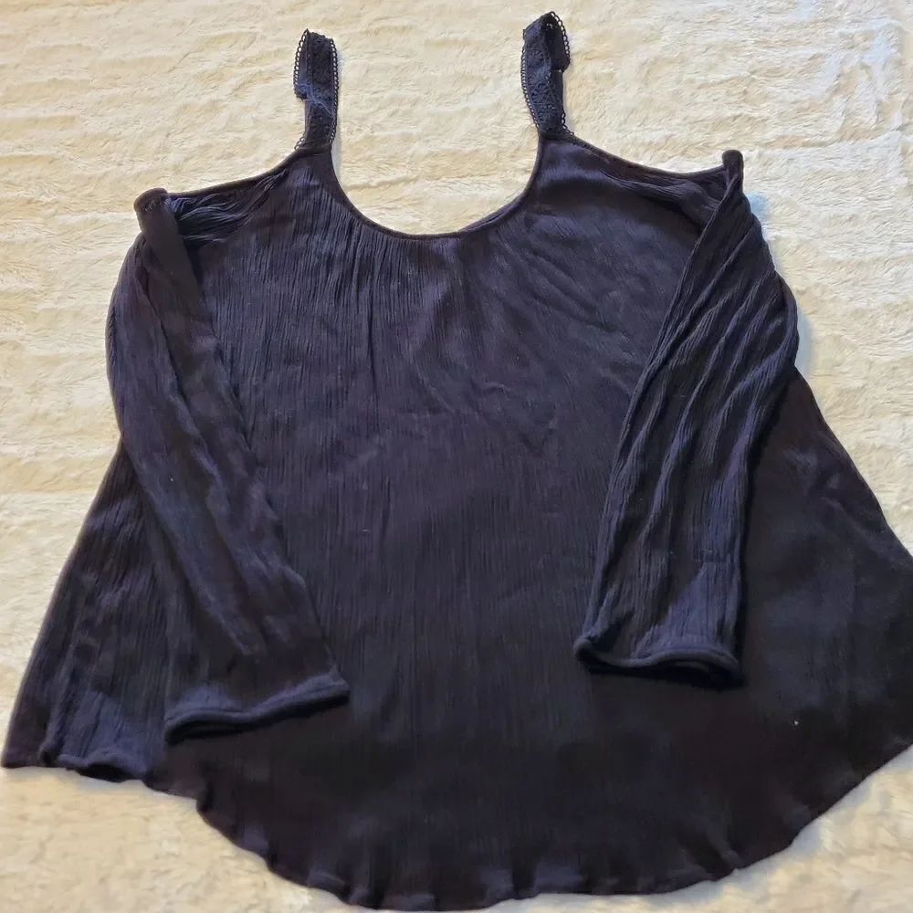 Torrid top - Picture 2 of 6